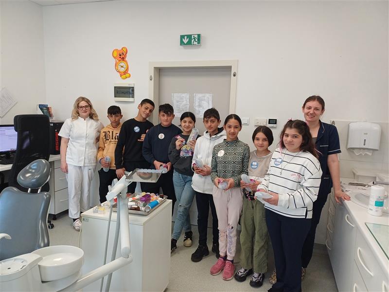 Razredni projekt „Smijeh je lijek“