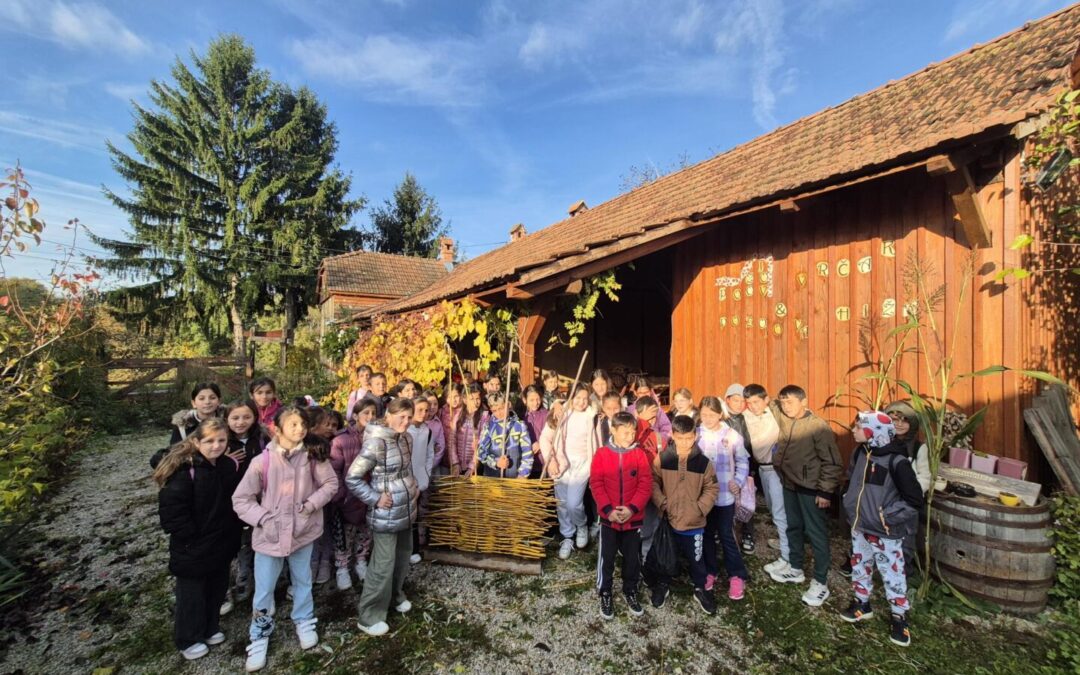 Mališani OŠ Kuršanec upoznali Pozoja i učili o eko proizvodnji u Pozojovom vrčaku 